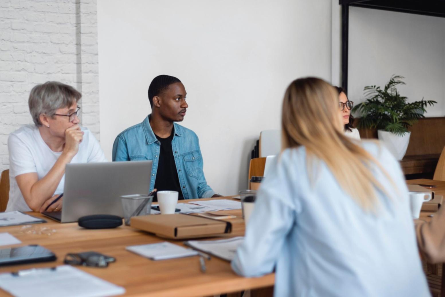 Sessioni di approfondimento su strategie finanziarie